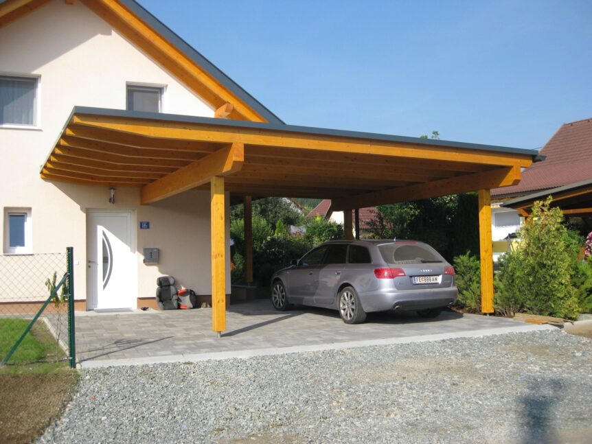 Carport inc. Eingangsüberdachung