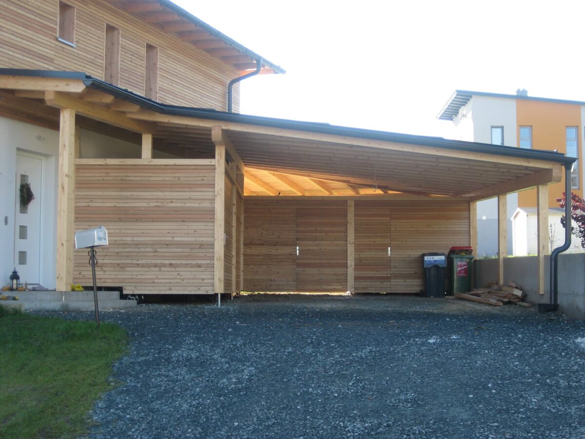 Carport mit Abstellraum